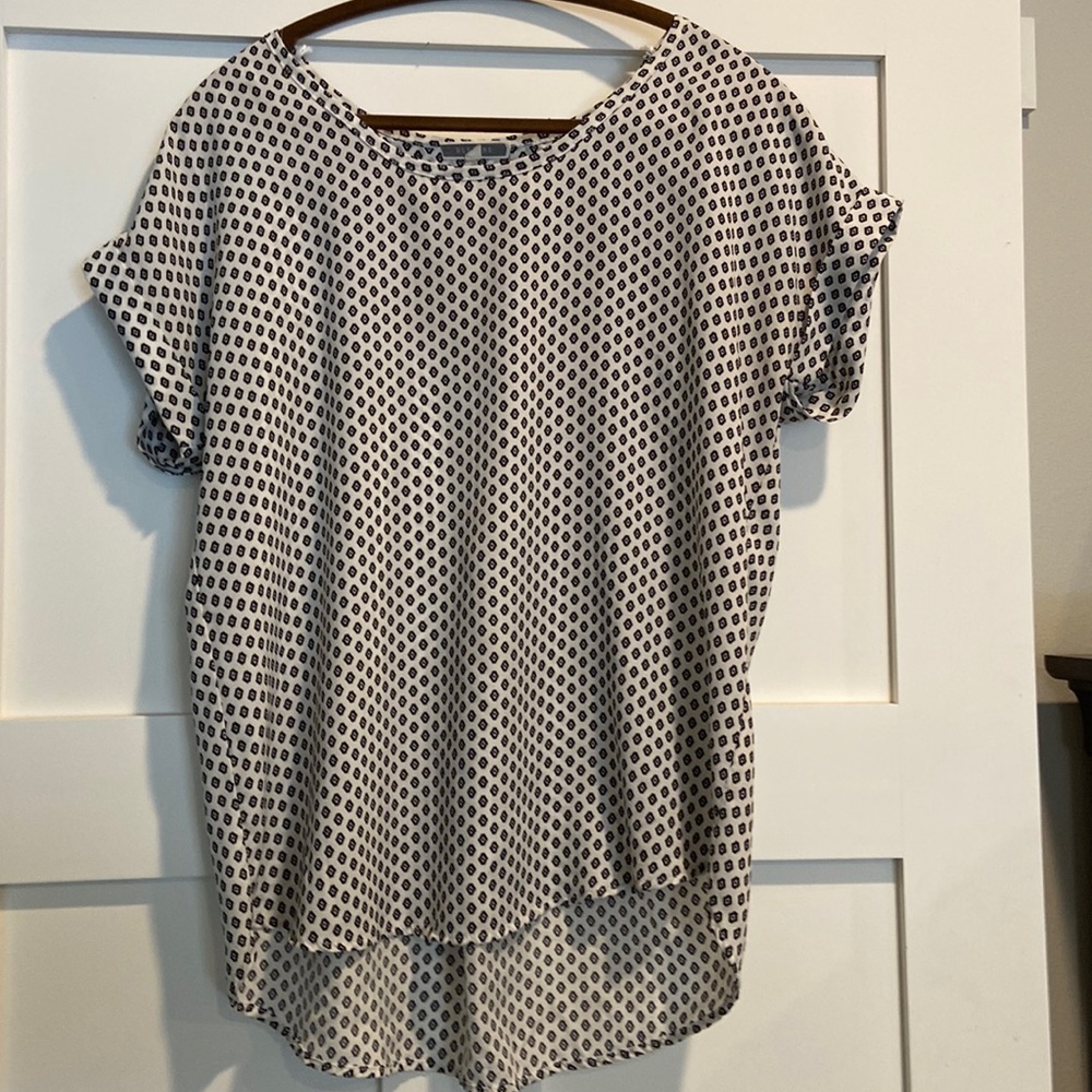 Pleione blouse.  Short sleeve.  High low bottom Nordstrom brand